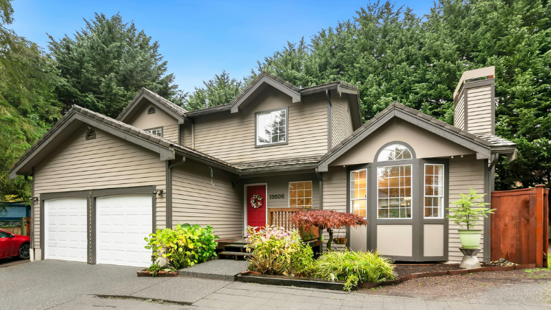 Sellers: Preparing Your Home for Spring Photography | Joyce Realty